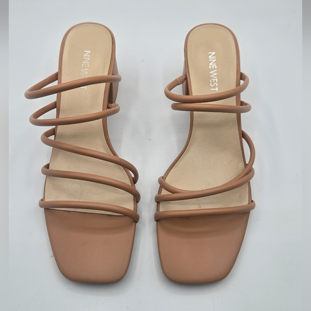 NINE WEST Strappy Block Heel Nude Sandle Sz 9.5